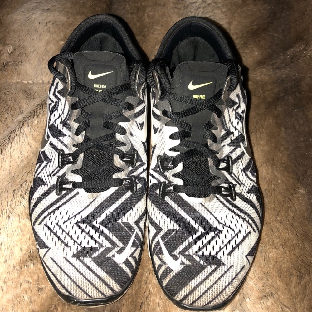 Nike dry fit running shoes